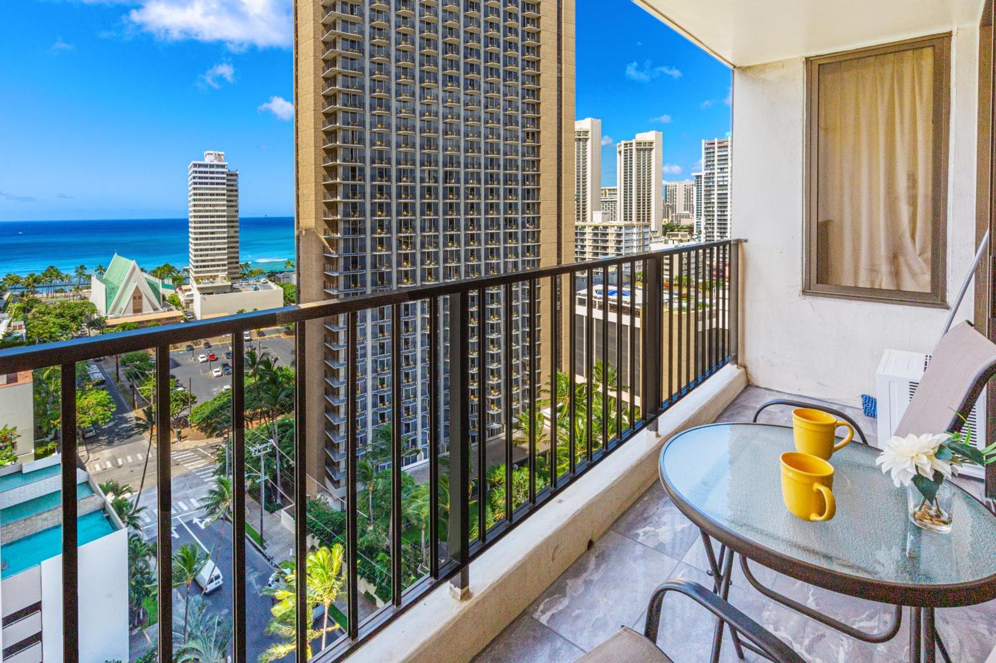 Renovated Ocean View Suite, Near Beach, Free Parking Honolulu Bagian luar foto